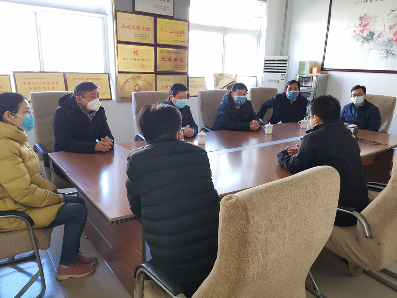 歷城區(qū)防疫督導組和華山辦事處領導一行蒞臨百味堂視察疫情防控工作和企業(yè)復工復產(chǎn)情況